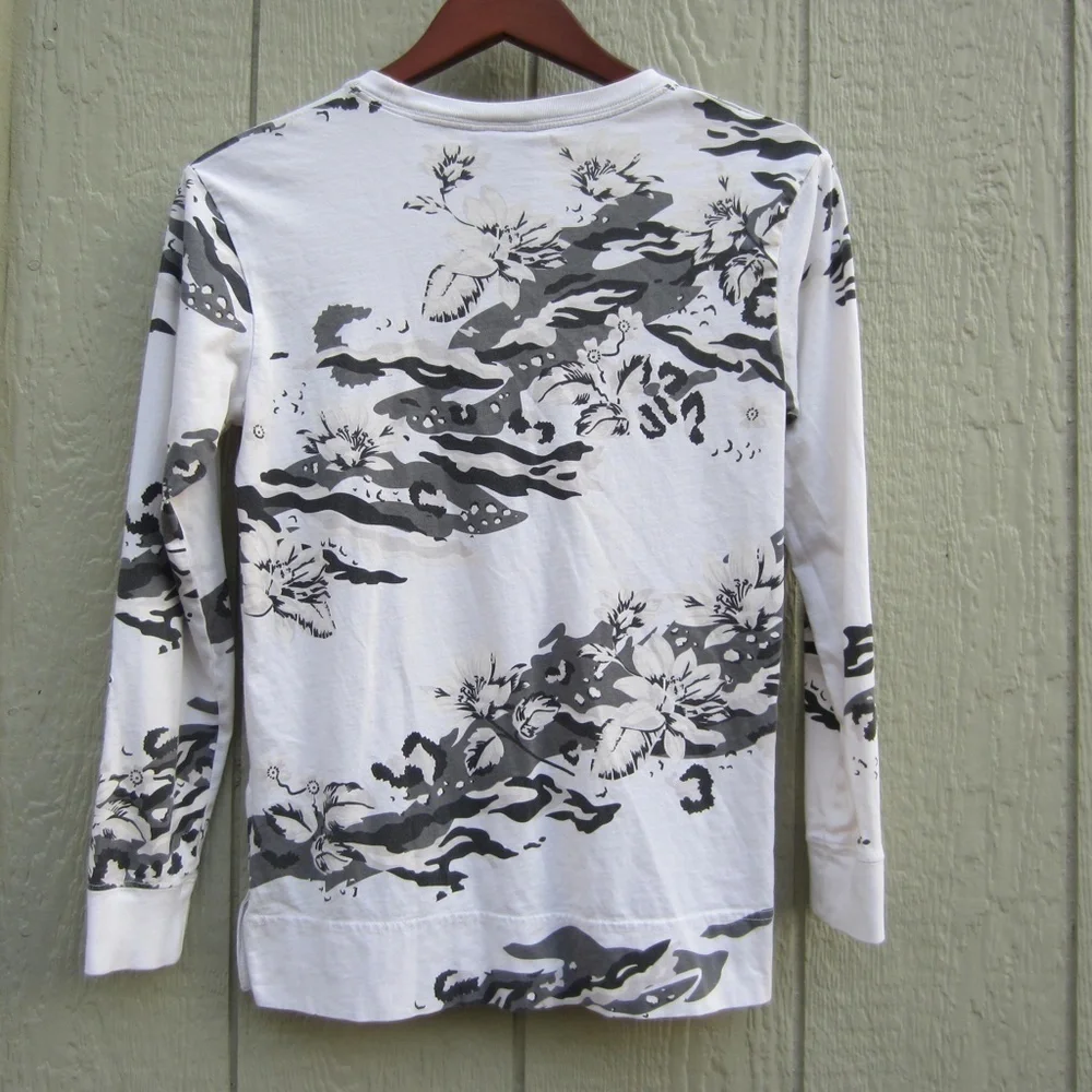 Nike Women's Top 